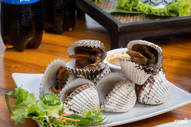 ร้านอาหารหัวหิน : รวม 5 ร้านเด็ด ร้านดัง เมนูสุดปังทั้งซีฟู้ดสดๆ อาหารใต้ อาหารอีสาน และร้านลับซาชิมิปลาไทย!