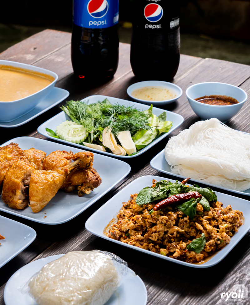 ร้านอาหารหัวหิน : รวม 5 ร้านเด็ด ร้านดัง เมนูสุดปังทั้งซีฟู้ดสดๆ อาหารใต้ อาหารอีสาน และร้านลับซาชิมิปลาไทย!