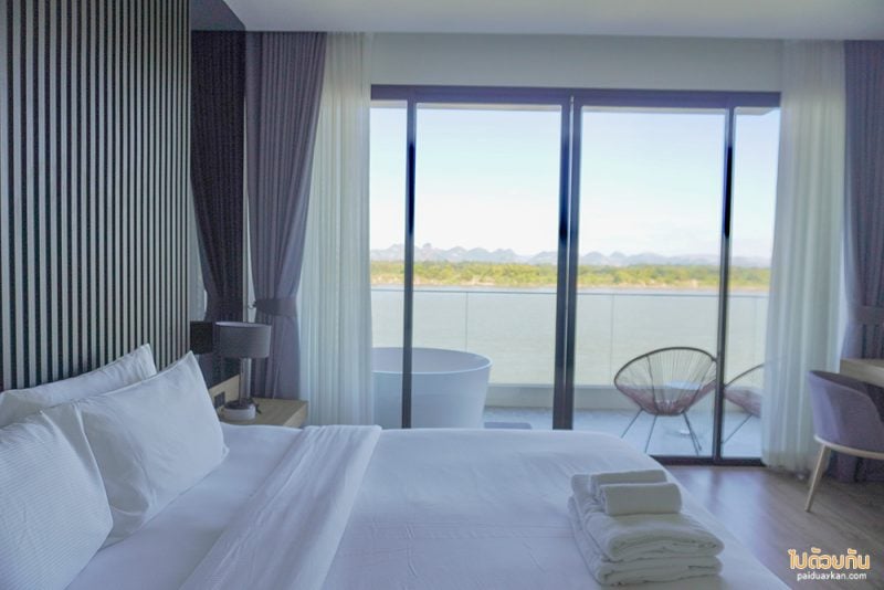 เที่ยวนครพนม, ที่พักนครพนม, โรงแรมชีวาโขง ที่พักนครพนมติดริมโขง วิวภูเขาเหมือนภาพวาด