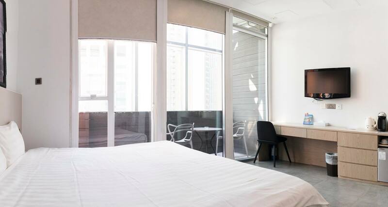 eaton hong kong, executive club, executive club lounge, hong kong-macau ferry terminal, horizonte lounge, hotel madera hong kong, iclub amtd sheung wan hotel, isquare, kimberley hotel, kowloon cricket club, largos hotel, metropark hotel mongkok, mini hotel causeway bay, mirama shopping mall, mong kok, nathan hotel, otto hotel, page 148 hotel, park hotel, park lane shopping boulevard, popway hotel, presidentail suite, prince edward, regal kowloon hotel, sheung wan, signature greenery, the kimberley hotel, the mira hong kong, tsim sha tsui, uptop bistro and bar, victoria harbour chinese restaurant, wifi boutique hotel, ที่พักฮ่องกง, ที่พักฮ่องกง2023, ที่พักฮ่องกง2024, ที่พักฮ่องกง2567, ที่พักฮ่องกงเดินทางง่าย, ที่พักฮ่องกงในเมือง, ที่พักใกล้แหล่งช้อปปิ้ง, สถานีรถไฟใต้ดินจิมซาจุ่ย, อาหารเช้าแบบบุฟเฟ่ต์, ฮ่องกง, ฮ่องกงนอนที่ไหน, ฮ่องกงพักไหนดี, โรงแรมฮ่องกง, โรงแรมฮ่องกง2023, โรงแรมฮ่องกงในเมือง, ใจกลางหว่านไจ๋และคอสเวย์เบย์, top 15+ ที่พักฮ่องกง 2024 ใจกลางเมือง เดินทางสะดวก ช็อปปิ้งง่าย