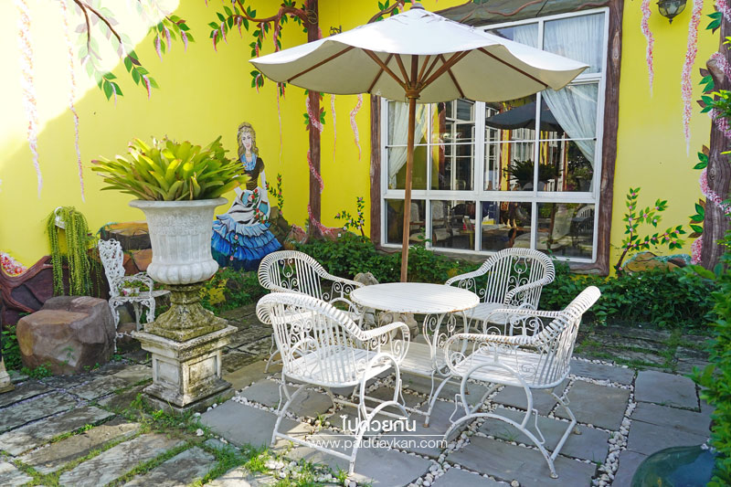 ร้านกาแฟเสรีไทย, คาเฟ่เสรีไทย, t aonly ka antique & tearoom, คาเฟ่มีนบุรี, t aonly ka antique & tearoom จิบชาสวยๆในบรรยากาศแบบยุโรป