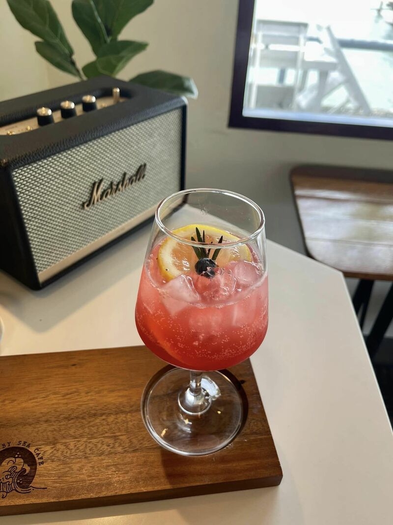 top 12+ ร้านคาเฟ่วิวทะเล @ภูเก็ต ร้านสวยบรรยากาศดีมากกก ไปเเล้วอย่าพลาด