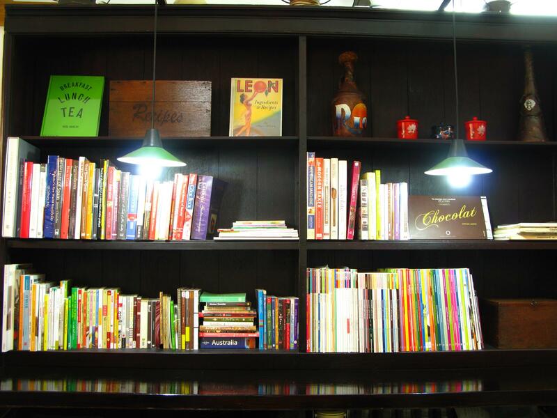 ร้านอร่อย คาเฟ่ ใกล้ม.ศิลปากร วังท่าพระ วันเดียวครบทั้งคาวหวาน!