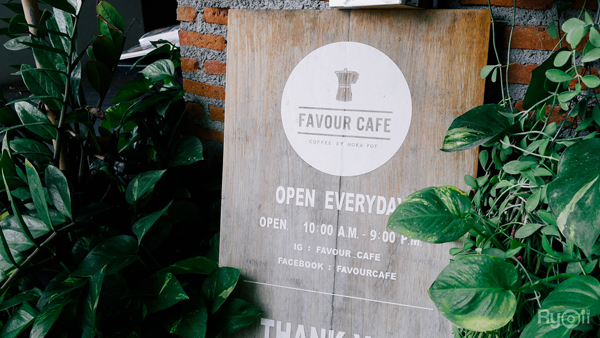 ร้านอร่อย คาเฟ่ ใกล้ม.ศิลปากร วังท่าพระ วันเดียวครบทั้งคาวหวาน!