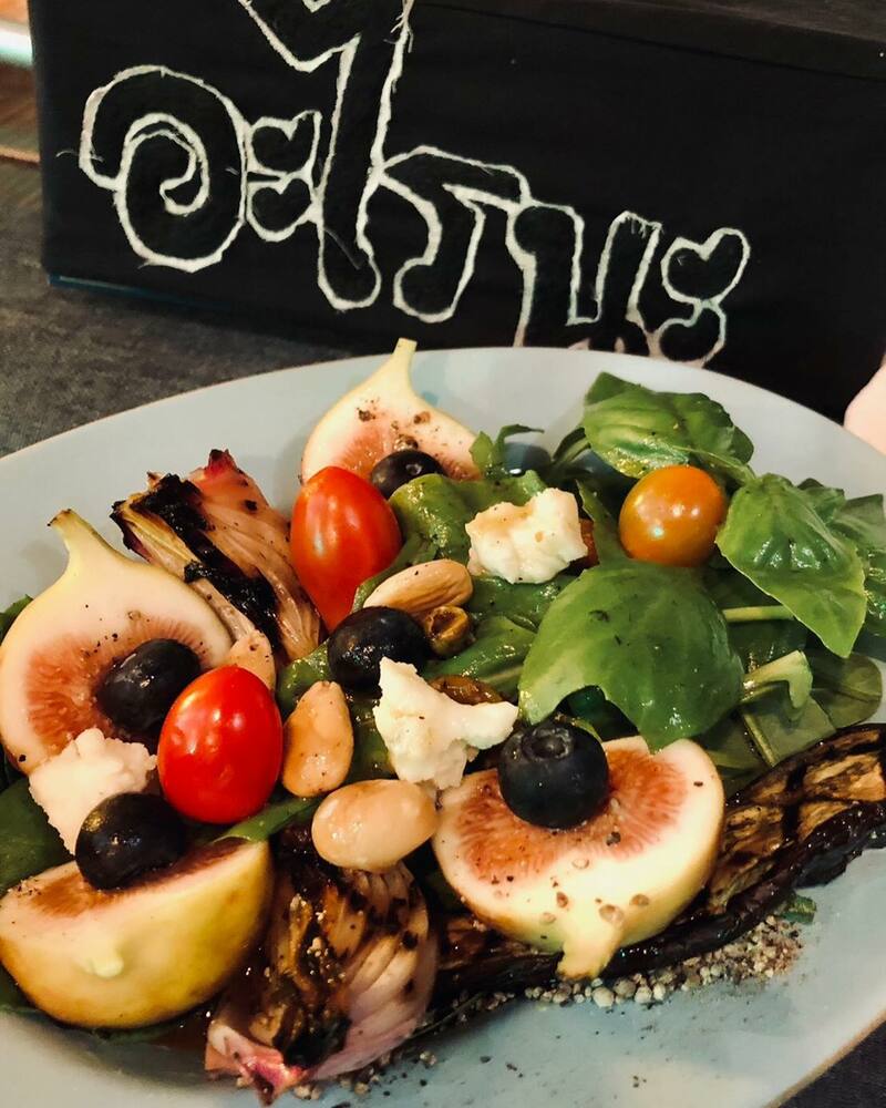 ร้านอร่อย คาเฟ่ ใกล้ม.ศิลปากร วังท่าพระ วันเดียวครบทั้งคาวหวาน!