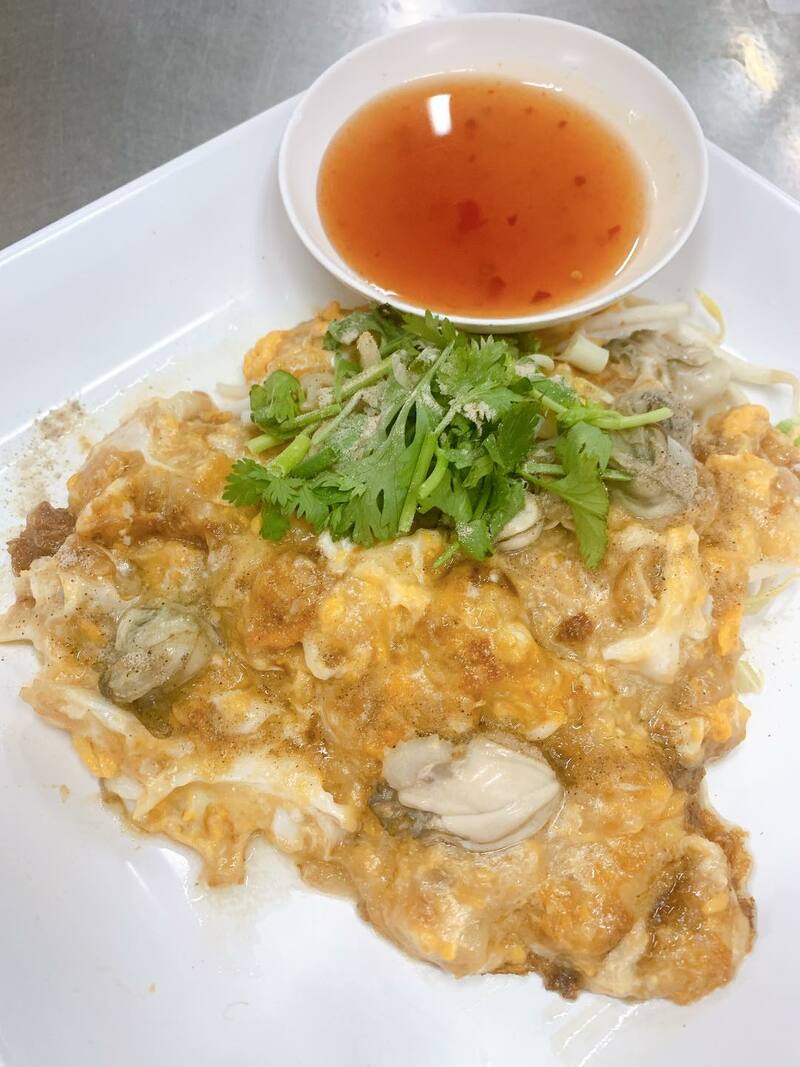 ร้านอร่อย คาเฟ่ ใกล้ม.ศิลปากร วังท่าพระ วันเดียวครบทั้งคาวหวาน!