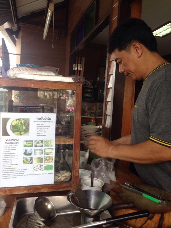 top 6+ ร้านเด็ดย่านคลองบางหลวง บรรยากาศสุดคลาสสิคน่าเช็คอิน, บ้านศิลปิน คลองบางหลวง, ร้านอาหารครัวคุณอ๋อย, บ้านมวยไทย คลองบางหลวง, บ้านเพลินจิตต์ ณ คลองบางหลวง