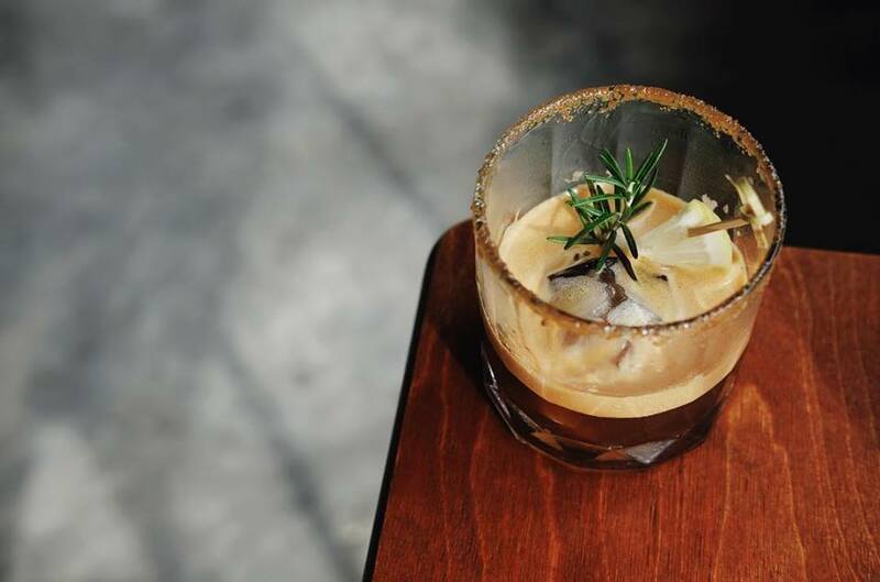 top 15+ คาเฟ่ภูเก็ตบรรยากาศดี : มีวิวทะเล ระวังพลาด ถ้าไม่มา!!