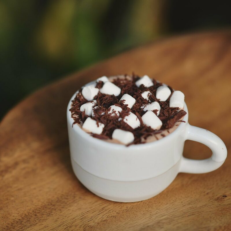 top 15+ คาเฟ่ภูเก็ตบรรยากาศดี : มีวิวทะเล ระวังพลาด ถ้าไม่มา!!