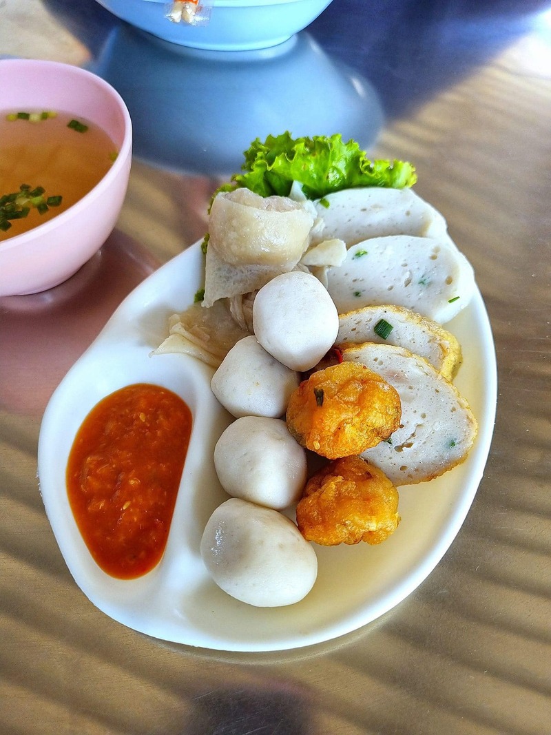 รวม 12 ร้านก๋วยเตี๋ยว สระบุรี น้ำซุปเด็ด เส้นนุ่ม เครื่องแน่น พิกัดอร่อยที่สายกินต้องแวะ!