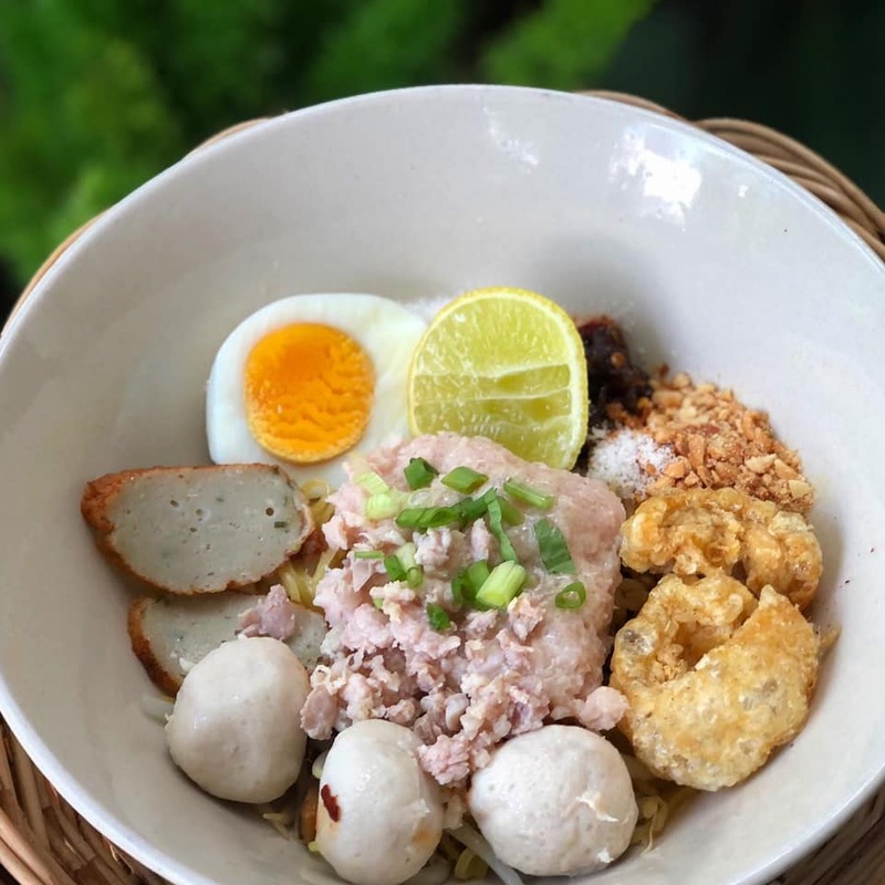 รวม 12 ร้านก๋วยเตี๋ยว สระบุรี น้ำซุปเด็ด เส้นนุ่ม เครื่องแน่น พิกัดอร่อยที่สายกินต้องแวะ!