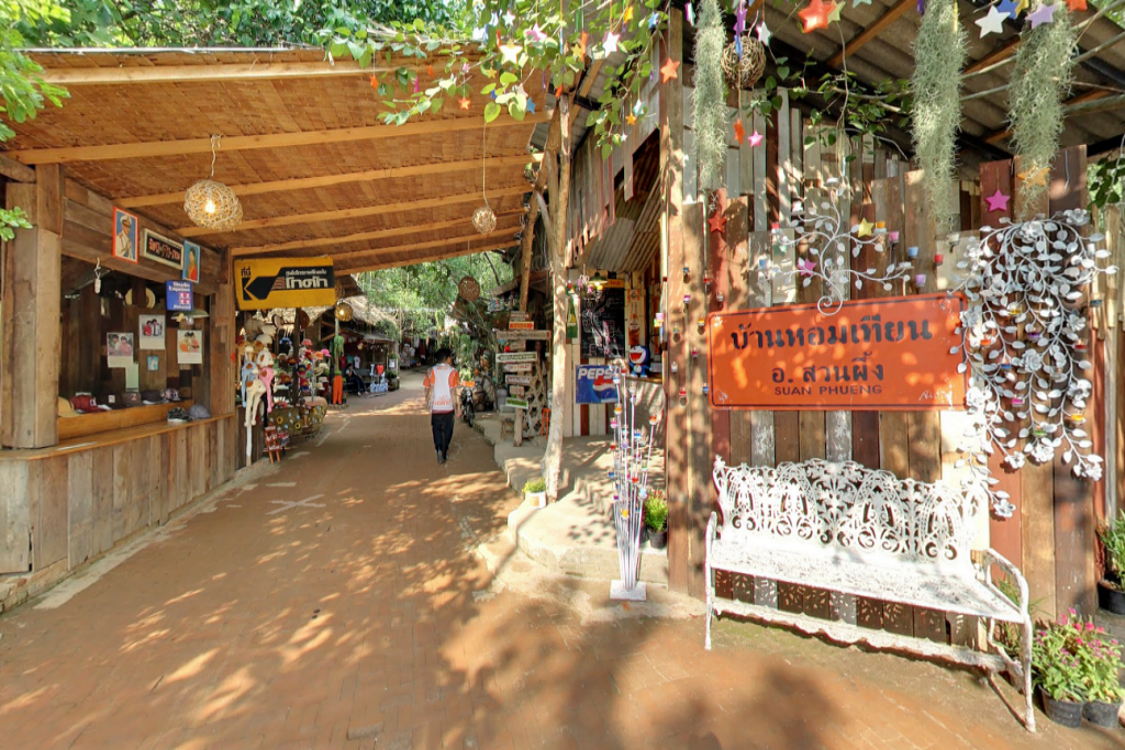 alpacahill, coro field, secret space, ตลาดน้ำดำเนินสะดวก, ถ้ำเขาบิน, ที่เที่ยว, ที่เที่ยวราชบุรี, ที่เที่ยวราชบุรี 2024, ที่เที่ยวราชบุรี 2567, ราชบุรี, วัดพระคริสตหฤทัย, วัดหนองหอย, วัดเพลง, วินเทจฟาร์ม, สถานที่ท่องเที่ยว, อัลปาก้าฮิลล์, อุทยานหินเขางู, เดอะซีนเนอรี่, เถ้าฮงไถ่, เที่ยวจังหวัดราชบุรี, เที่ยวราชบุรี, เที่ยวราชบุรี 2024, เที่ยวราชบุรี 2567, เที่ยวแม่น้ำแม่กลอง, เที่ยวใกล้กรุงเทพ, แก่งส้มแมว, โคโร่ ฟิลด์, top 30+ ที่เที่ยวราชบุรี [กรกฎาคม2024] เมืองน่าเที่ยว มนต์เสน่ห์แห่งลุ่มแม่น้ำแม่กลอง