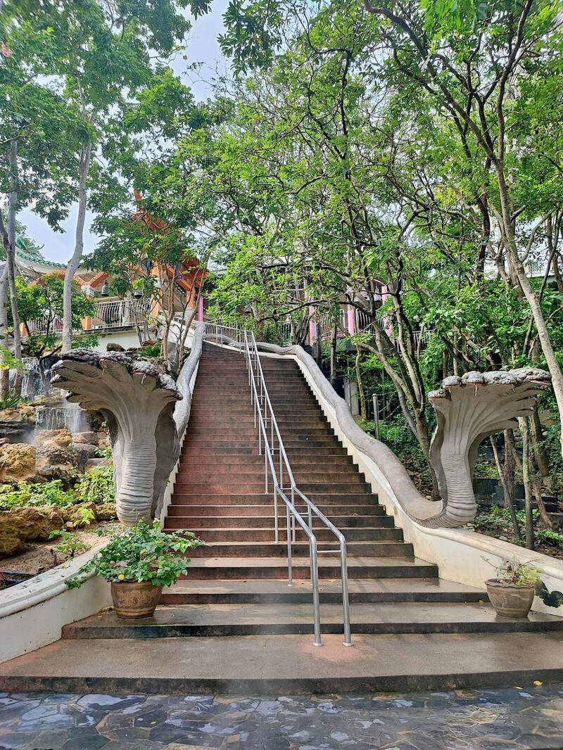 alpacahill, coro field, secret space, ตลาดน้ำดำเนินสะดวก, ถ้ำเขาบิน, ที่เที่ยว, ที่เที่ยวราชบุรี, ที่เที่ยวราชบุรี 2024, ที่เที่ยวราชบุรี 2567, ราชบุรี, วัดพระคริสตหฤทัย, วัดหนองหอย, วัดเพลง, วินเทจฟาร์ม, สถานที่ท่องเที่ยว, อัลปาก้าฮิลล์, อุทยานหินเขางู, เดอะซีนเนอรี่, เถ้าฮงไถ่, เที่ยวจังหวัดราชบุรี, เที่ยวราชบุรี, เที่ยวราชบุรี 2024, เที่ยวราชบุรี 2567, เที่ยวแม่น้ำแม่กลอง, เที่ยวใกล้กรุงเทพ, แก่งส้มแมว, โคโร่ ฟิลด์, top 30+ ที่เที่ยวราชบุรี [กรกฎาคม2024] เมืองน่าเที่ยว มนต์เสน่ห์แห่งลุ่มแม่น้ำแม่กลอง