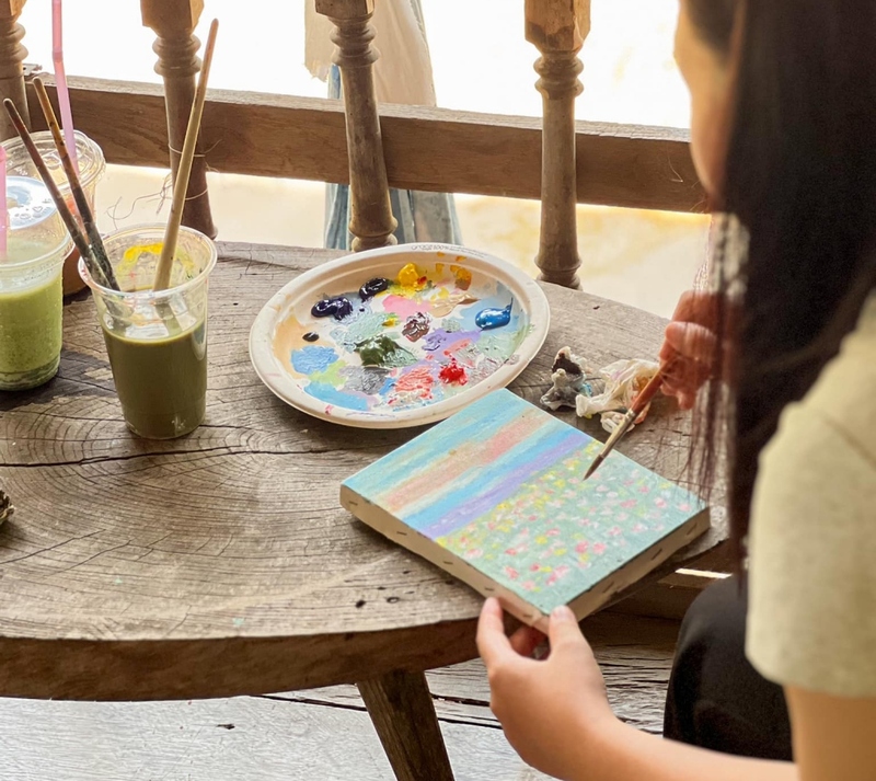 bake and more, bellinee’s rayong, guer cafe, happy camper rayong, happy camper คาเฟ่, mama don’t like espresso bar & bake lab, mhuan fun cafe & art, misahouse, phala craft coffee roasters, seaseoul cafe, she sails cafe & beach club, she sails rayong, the creeper house, triple o coffee, u cup coffee, คาเฟ่ระยอง, คาเฟ่ระยอง 2024, คาเฟ่ระยอง 2567, คาเฟ่ริมทะเล ระยอง, คาเฟ่เปิดใหม่ ระยอง, คาเฟ่ใกลฉัน, ซีโซล คาเฟ่, ปาฎี, มาม่า ดอนท์ ไลท์ คาเฟ่, มิสะเฮ้าท์, ระยอง 2024, ระยอง 2567, ระยอง คาเฟ่, ร้านปาฎี, ร้านเกื้อ, สวนก๋ง, เที่ยวระยอง, เบค แอนด์ มอร์ คาเฟ่, เบลลินี่ ระยอง, เหมือนฝัน คาเฟ่, top 15+ คาเฟ่ระยอง [กรกฎาคม 2024] นั่งจิบชากาแฟ ทานเบเกอรี่ ดื่มด่ำธรรมชาติ รับลมริมทะเล