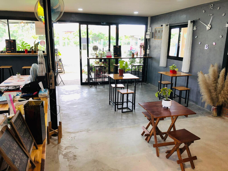 top 10+ คาเฟ่สุรินทร์ 2567 คาเฟ่ทุ่งนาสุรินทร์ บรรยากาศดี วิวสุดปัง ถ่ายรูปสวย