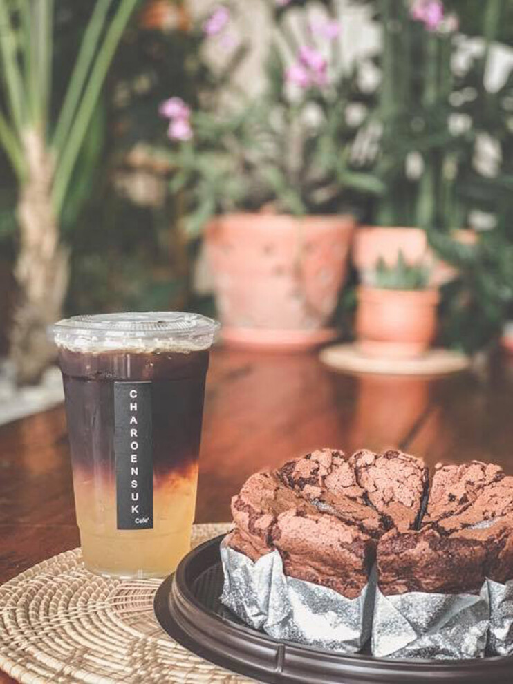 top 10+ คาเฟ่สุรินทร์ 2567 คาเฟ่ทุ่งนาสุรินทร์ บรรยากาศดี วิวสุดปัง ถ่ายรูปสวย