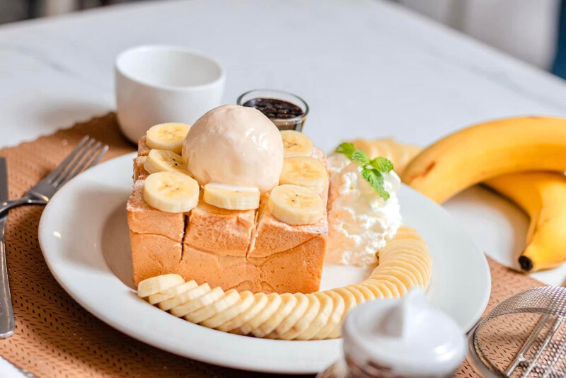 top 10+ คาเฟ่สุรินทร์ 2567 คาเฟ่ทุ่งนาสุรินทร์ บรรยากาศดี วิวสุดปัง ถ่ายรูปสวย