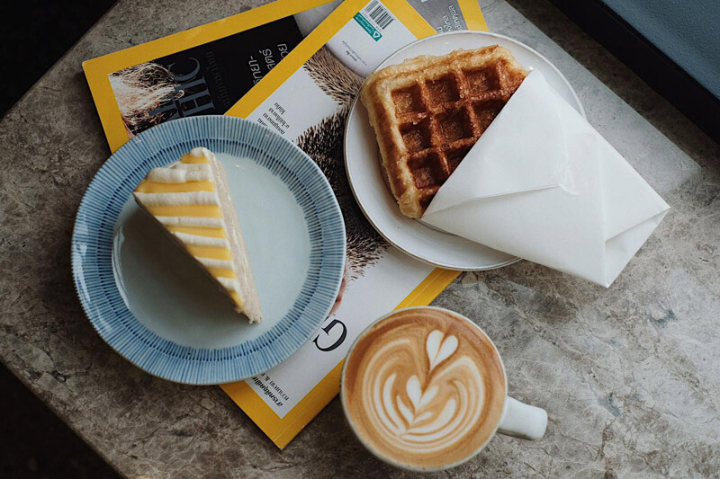 top 10+ คาเฟ่สุรินทร์ 2567 คาเฟ่ทุ่งนาสุรินทร์ บรรยากาศดี วิวสุดปัง ถ่ายรูปสวย