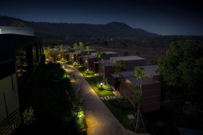 top 10+ ที่พักเขาใหญ่แบบครอบครัว 2567 มีกิจกรรม ใกล้ชิดธรรมชาติ ฟีลเมืองนอก