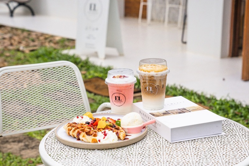 baan zaka cafe, daydreaming cafe, khaam khaoyai, like a mountain, pirom cafe, rosebay home cooking café, tara cafe, the birder’s lodge cafe, the birder’s lodge café & grill, the creek, the creek khao yai, trot cafe khaoyai, yellow submarine coffee tank, ขาม เขาใหญ่, คาเฟ่ปากช่อง, คาเฟ่เขาใหญ่, คาเฟ่เขาใหญ่ 2024, คาเฟ่เขาใหญ่ 2567, คาเฟ่เขาใหญ่สวย ๆ, ทร็อต คาเฟ่ เขาใหญ่, ทาราคาเฟ่, ธารา คาเฟ่ เขาใหญ่, บ้านซาก้า ปากช่อง, บ้านซาก้า เขาใหญ่, บ้านนอก คาเฟ่, บ้านนอกคอกนา, บ้านนอกคอกนา เขาใหญ่, ภิรมณ์ คาเฟ่, เดย์ดรีมมิ่ง เขาใหญ่, เดอะครีก ปากช่อง, เดอะครีก เขาใหญ่, เอล คาเฟ่ เขาใหญ่, top 20+ คาเฟ่ เขาใหญ่-ปากช่อง [กรกฎาคม 2024] น่านั่ง บรรยากาศดี ถ่ายรูปสวย