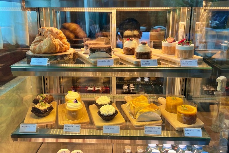 baan zaka cafe, daydreaming cafe, khaam khaoyai, like a mountain, pirom cafe, rosebay home cooking café, tara cafe, the birder’s lodge cafe, the birder’s lodge café & grill, the creek, the creek khao yai, trot cafe khaoyai, yellow submarine coffee tank, ขาม เขาใหญ่, คาเฟ่ปากช่อง, คาเฟ่เขาใหญ่, คาเฟ่เขาใหญ่ 2024, คาเฟ่เขาใหญ่ 2567, คาเฟ่เขาใหญ่สวย ๆ, ทร็อต คาเฟ่ เขาใหญ่, ทาราคาเฟ่, ธารา คาเฟ่ เขาใหญ่, บ้านซาก้า ปากช่อง, บ้านซาก้า เขาใหญ่, บ้านนอก คาเฟ่, บ้านนอกคอกนา, บ้านนอกคอกนา เขาใหญ่, ภิรมณ์ คาเฟ่, เดย์ดรีมมิ่ง เขาใหญ่, เดอะครีก ปากช่อง, เดอะครีก เขาใหญ่, เอล คาเฟ่ เขาใหญ่, top 20+ คาเฟ่ เขาใหญ่-ปากช่อง [กรกฎาคม 2024] น่านั่ง บรรยากาศดี ถ่ายรูปสวย