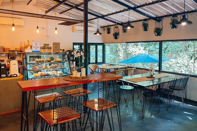 baan zaka cafe, daydreaming cafe, khaam khaoyai, like a mountain, pirom cafe, rosebay home cooking café, tara cafe, the birder’s lodge cafe, the birder’s lodge café & grill, the creek, the creek khao yai, trot cafe khaoyai, yellow submarine coffee tank, ขาม เขาใหญ่, คาเฟ่ปากช่อง, คาเฟ่เขาใหญ่, คาเฟ่เขาใหญ่ 2024, คาเฟ่เขาใหญ่ 2567, คาเฟ่เขาใหญ่สวย ๆ, ทร็อต คาเฟ่ เขาใหญ่, ทาราคาเฟ่, ธารา คาเฟ่ เขาใหญ่, บ้านซาก้า ปากช่อง, บ้านซาก้า เขาใหญ่, บ้านนอก คาเฟ่, บ้านนอกคอกนา, บ้านนอกคอกนา เขาใหญ่, ภิรมณ์ คาเฟ่, เดย์ดรีมมิ่ง เขาใหญ่, เดอะครีก ปากช่อง, เดอะครีก เขาใหญ่, เอล คาเฟ่ เขาใหญ่, top 20+ คาเฟ่ เขาใหญ่-ปากช่อง [กรกฎาคม 2024] น่านั่ง บรรยากาศดี ถ่ายรูปสวย