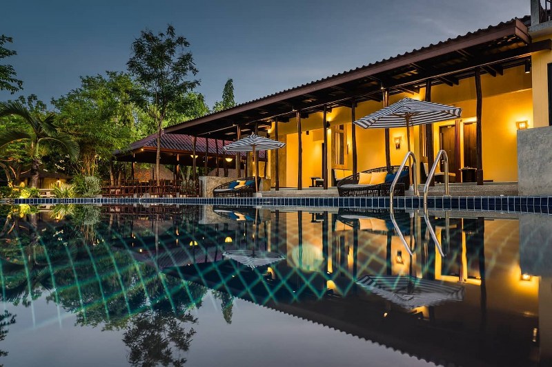 top 12+ ที่พักบางเสร่ 2024 พักผ่อนสุดชิล บรรยากาศริมทะเล