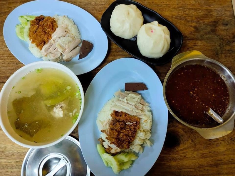 top 8+ ร้านข้าวมันไก่จานใหญ่ให้เยอะ เนื้อไก่ชิ้นโตไก่นิ่มฟินเว่อร์