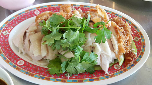 top 8+ ร้านข้าวมันไก่จานใหญ่ให้เยอะ เนื้อไก่ชิ้นโตไก่นิ่มฟินเว่อร์