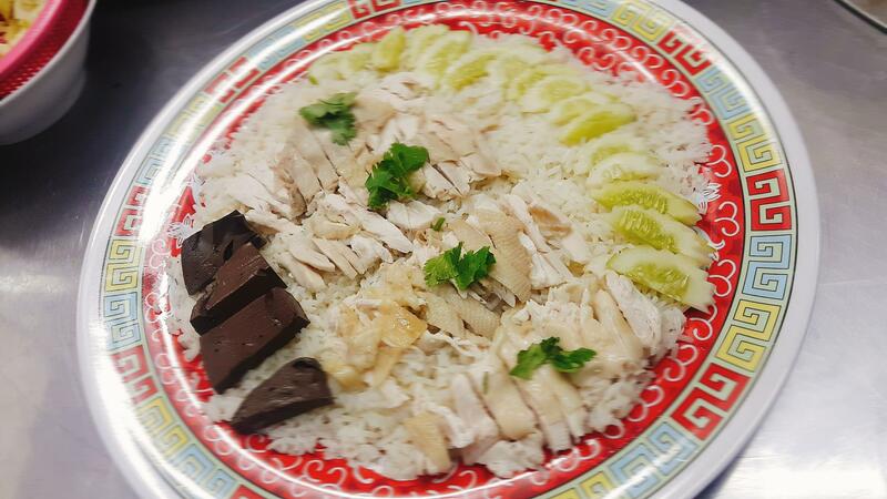 top 8+ ร้านข้าวมันไก่จานใหญ่ให้เยอะ เนื้อไก่ชิ้นโตไก่นิ่มฟินเว่อร์