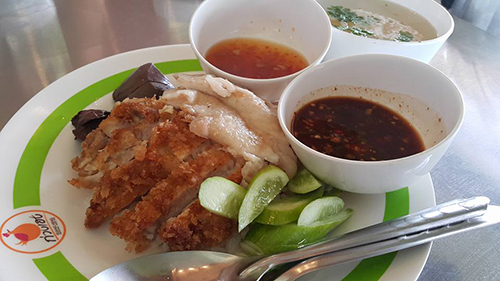 top 8+ ร้านข้าวมันไก่จานใหญ่ให้เยอะ เนื้อไก่ชิ้นโตไก่นิ่มฟินเว่อร์