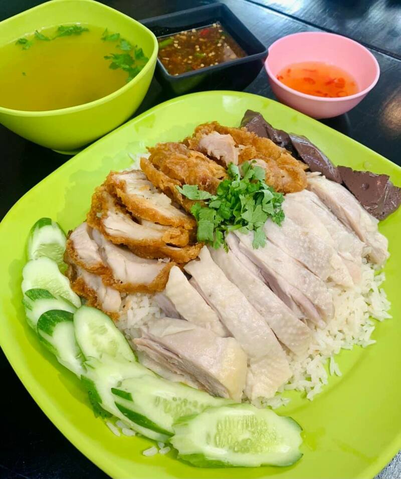 top 8+ ร้านข้าวมันไก่จานใหญ่ให้เยอะ เนื้อไก่ชิ้นโตไก่นิ่มฟินเว่อร์