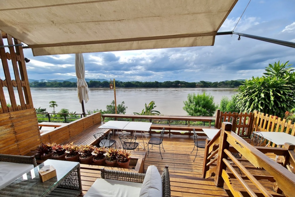 inbox living rimkhong, remember loei love, จังหวัดเลย, จันทรา วาริน, จันทรา วาริน เชียงคาน, จำเลยรัก, ณ ซอย 5 เชียงคาน, ทัยธารา เชียงคาน, ที่พักเชียงคาน, ที่พักเชียงคาน วิวแม่น้ำ, บ้านชานเคียง, บ้านสวนละมุน, ภู่เชียงคาน, มุ้ยฟัง เกสท์เฮาส์, มุ้ยฟัง เดอ วิลล์, สองผัวเมีย, สองผัวเมีย เกสท์เฮาส์, สุเนต์ตา, สุเนต์ตา โฮสเทล, เกสท์เฮาส์ เชียงคาน, เชียงคาน, เชียงคาน ริเวอร์ เมาท์เทน รีสอร์ท, เชียงโขงริเวอร์ไซด์รีสอร์ต, เดอะ รอยัล เชียงคาน, เดือนเต็มดวง, เดือนเต็มดวง บูติก โฮเต็ล, เถ้าแก่ลาว, เฮือนคุ้มฮัก, โรงแรมชิค เชียงคาน, โรงแรมพูลสวัสดิ์, โรงแรมเชียงคานบุรี, โรงแรมเชียงคานบุรี เลย, top 25+ ที่พักเชียงคาน [กรกฎาคม 2024] สไตล์เมืองเก่า บรรยากาศสุดฟิน ริมน้ำโขง