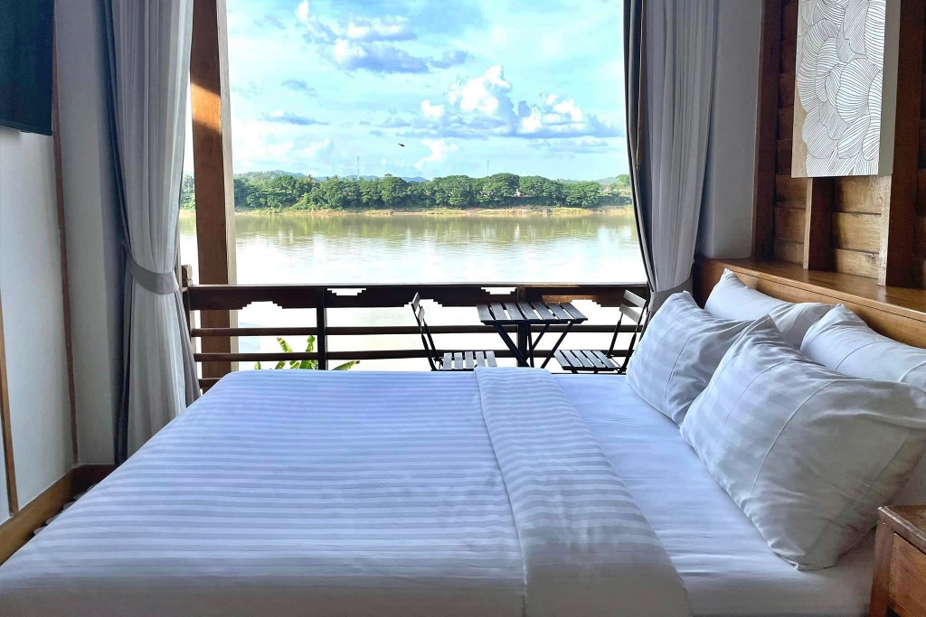 inbox living rimkhong, remember loei love, จังหวัดเลย, จันทรา วาริน, จันทรา วาริน เชียงคาน, จำเลยรัก, ณ ซอย 5 เชียงคาน, ทัยธารา เชียงคาน, ที่พักเชียงคาน, ที่พักเชียงคาน วิวแม่น้ำ, บ้านชานเคียง, บ้านสวนละมุน, ภู่เชียงคาน, มุ้ยฟัง เกสท์เฮาส์, มุ้ยฟัง เดอ วิลล์, สองผัวเมีย, สองผัวเมีย เกสท์เฮาส์, สุเนต์ตา, สุเนต์ตา โฮสเทล, เกสท์เฮาส์ เชียงคาน, เชียงคาน, เชียงคาน ริเวอร์ เมาท์เทน รีสอร์ท, เชียงโขงริเวอร์ไซด์รีสอร์ต, เดอะ รอยัล เชียงคาน, เดือนเต็มดวง, เดือนเต็มดวง บูติก โฮเต็ล, เถ้าแก่ลาว, เฮือนคุ้มฮัก, โรงแรมชิค เชียงคาน, โรงแรมพูลสวัสดิ์, โรงแรมเชียงคานบุรี, โรงแรมเชียงคานบุรี เลย, top 25+ ที่พักเชียงคาน [กรกฎาคม 2024] สไตล์เมืองเก่า บรรยากาศสุดฟิน ริมน้ำโขง