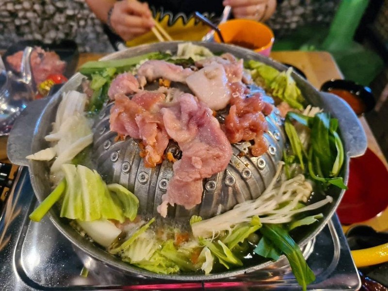top 14+ ร้านหมูกระทะกรุงเทพ 2567 บุฟเฟ่ต์แบบจัดเต็ม น้ำจิ้มอร่อยเด็ด
