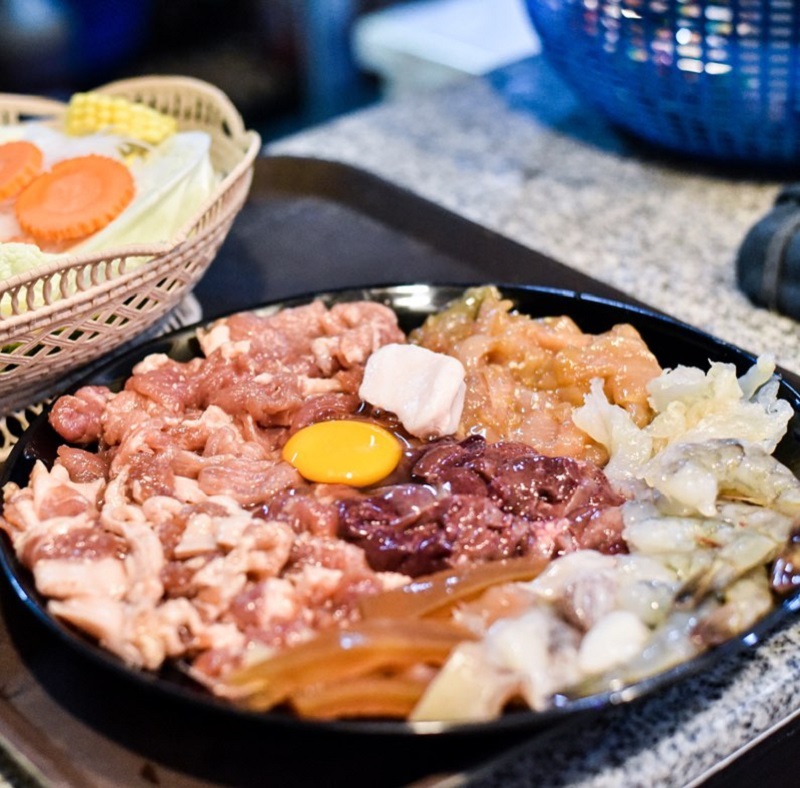 top 14+ ร้านหมูกระทะกรุงเทพ 2567 บุฟเฟ่ต์แบบจัดเต็ม น้ำจิ้มอร่อยเด็ด