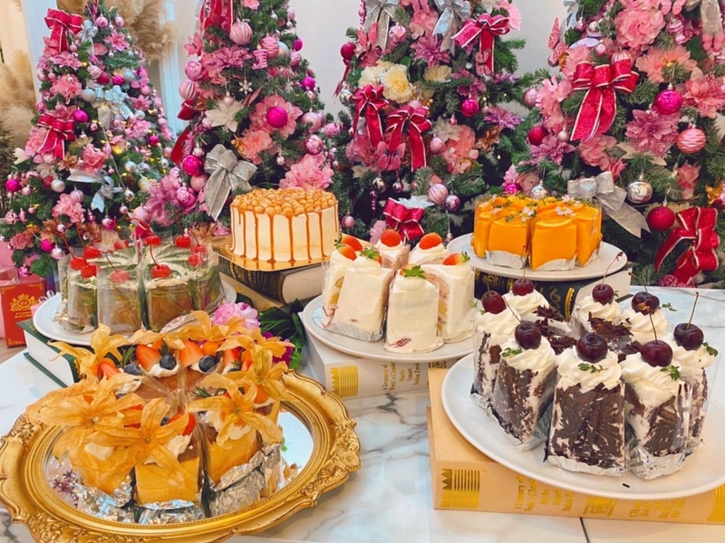 [hkolu8ik, ban leng coffee, bangjiam backyard cafe, bix cafe, cafe phuket, campus coffee roaster, cheevit cheeva, coming home cafe, coming home cafe & seascape, cozy cafe phuket, day & night of phuket, hohiho phuket, hohiho restaurant & cafe phuket, hommori, hosay bowl, hosay bowl phuket town, jule cafe, jule coffee co, lay cafe phuket, ma doo bua cafe, phuket view point cafe, pink cafe phuket, refresh cafe, roôf pudding & cafe, samutr bar, sea clam cafe & bistro, smile bar, smile restaurant, starbucks arinara, tarzan seaside cafe, the beach by starbucks, the cozy cafe phuket, the ruby sea cafe, tree monkeys restaurant, waylany kids cafe, คาเฟ่ สี, คาเฟ่ ใกล้ฉัน, คาเฟ่จังหวัดภูเก็ต, คาเฟ่ต้นไม้, คาเฟ่ภูเก็ต, คาเฟ่ภูเก็ต 2023, คาเฟ่ภูเก็ต 2566, คาเฟ่ริมทะเลภูเก็ต, คาเฟ่ลับภูเก็ต, คาเฟ่เปิดใหม่, คาเฟ่เปิดใหม่ภูเก็ต, คาเฟ่ใกล้ฉัน, คาเฟ่ในภูเก็ต, คาเฟ่ในภูเก็ต 2023, คาเฟ่ในภูเก็ต 2566, ชีวิตชีวา คาเฟ่, ทรีมังกี้ส์, บ้านสีครามคาเฟ่, บ้านเลงคาเฟ่, ภูเก็ต, มาดูบัว คาเฟ่, ย่านเมืองเก่าภูเก็ต, สตาร์บัคริมทะเล, สมุทรบาร์, โฮมโมริ, top 25+ คาเฟ่ภูเก็ต [กรกฎาคม 2024] ชิมอาหารรสเด็ด ดื่มกาแฟดี ท่ามกลางบรรยากาศสุดชิลล์บนเกาะ