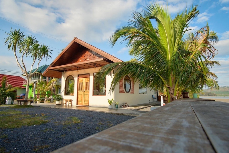 [hkolu8ik, ban leng coffee, bangjiam backyard cafe, bix cafe, cafe phuket, campus coffee roaster, cheevit cheeva, coming home cafe, coming home cafe & seascape, cozy cafe phuket, day & night of phuket, hohiho phuket, hohiho restaurant & cafe phuket, hommori, hosay bowl, hosay bowl phuket town, jule cafe, jule coffee co, lay cafe phuket, ma doo bua cafe, phuket view point cafe, pink cafe phuket, refresh cafe, roôf pudding & cafe, samutr bar, sea clam cafe & bistro, smile bar, smile restaurant, starbucks arinara, tarzan seaside cafe, the beach by starbucks, the cozy cafe phuket, the ruby sea cafe, tree monkeys restaurant, waylany kids cafe, คาเฟ่ สี, คาเฟ่ ใกล้ฉัน, คาเฟ่จังหวัดภูเก็ต, คาเฟ่ต้นไม้, คาเฟ่ภูเก็ต, คาเฟ่ภูเก็ต 2023, คาเฟ่ภูเก็ต 2566, คาเฟ่ริมทะเลภูเก็ต, คาเฟ่ลับภูเก็ต, คาเฟ่เปิดใหม่, คาเฟ่เปิดใหม่ภูเก็ต, คาเฟ่ใกล้ฉัน, คาเฟ่ในภูเก็ต, คาเฟ่ในภูเก็ต 2023, คาเฟ่ในภูเก็ต 2566, ชีวิตชีวา คาเฟ่, ทรีมังกี้ส์, บ้านสีครามคาเฟ่, บ้านเลงคาเฟ่, ภูเก็ต, มาดูบัว คาเฟ่, ย่านเมืองเก่าภูเก็ต, สตาร์บัคริมทะเล, สมุทรบาร์, โฮมโมริ, top 25+ คาเฟ่ภูเก็ต [กรกฎาคม 2024] ชิมอาหารรสเด็ด ดื่มกาแฟดี ท่ามกลางบรรยากาศสุดชิลล์บนเกาะ