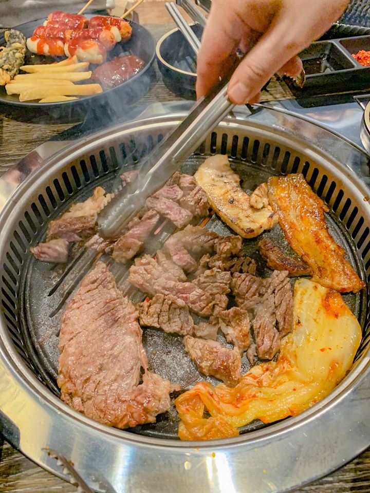 ร้านปิ้งย่างเกาหลีมีปูดอง แซ่บยั่วๆ สไตล์เกาหลี