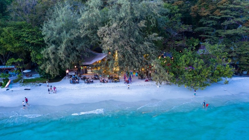 top 11+ ที่พักเกาะเสม็ด 2567 หาดทรายแก้ว ติดทะเลราคาถูก แบบพูลวิลล่า แบบครอบครัว