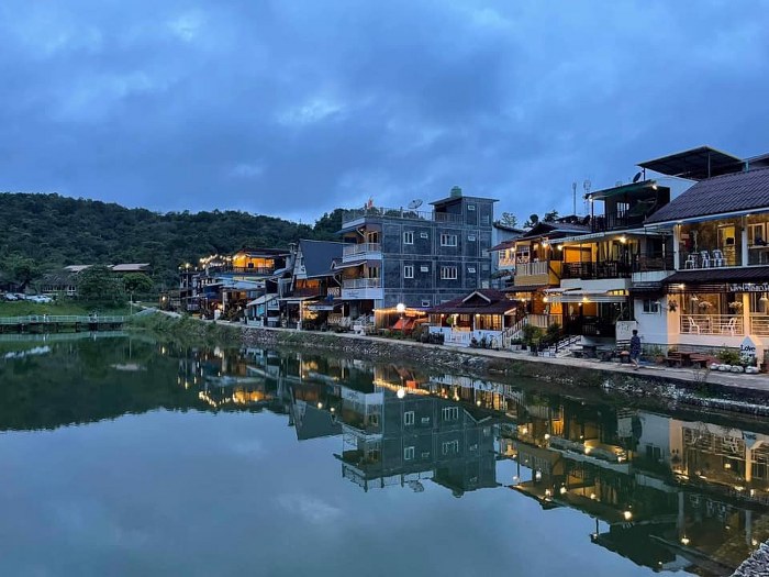 top 12+ ที่พักบ้านอีต่อง 2024 เหมืองปิล๊อก นอนพักกลางหุบเขา ใกล้ชิดธรรมชาติ