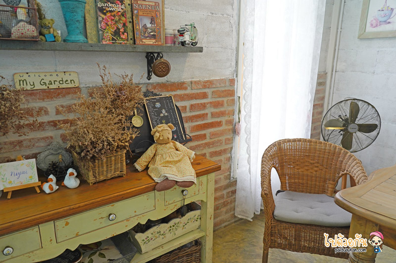 นิยายคาเฟ่, คาเฟ่ตลิ่งชัน, คาเฟ่ฝั่งธน, นิยายคาเฟ่ คาเฟ่ในสวน สไตล์วินเทจ