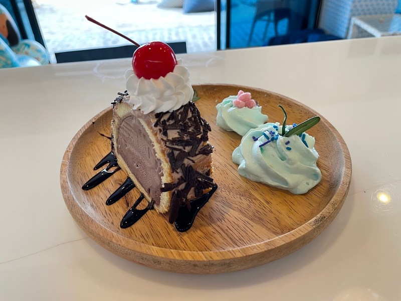 bluespace café คาเฟ่ริมชายหาดสุดสบายใจ มาตอนไหนก็ฟิน