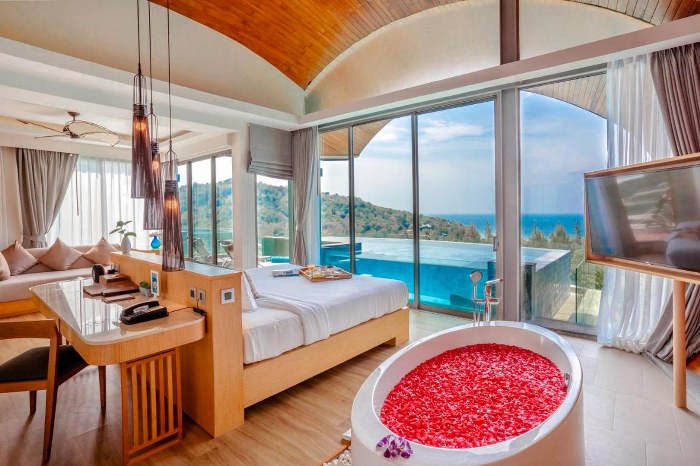 ภูเก็ต, top 10+ ที่พักภูเก็ต 2567 ที่พักหรูติดทะเล บรรยากาศสุดชิล ฟังเสียงคลื่น