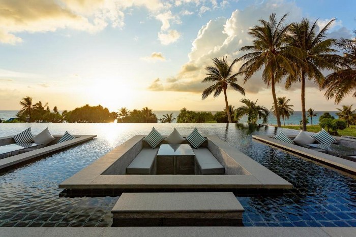 ภูเก็ต, top 10+ ที่พักภูเก็ต 2567 ที่พักหรูติดทะเล บรรยากาศสุดชิล ฟังเสียงคลื่น