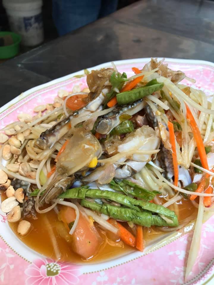 รวม 18 ร้านหมูทอด-ไก่ทอด delivery พร้อมส่งถึงบ้าน