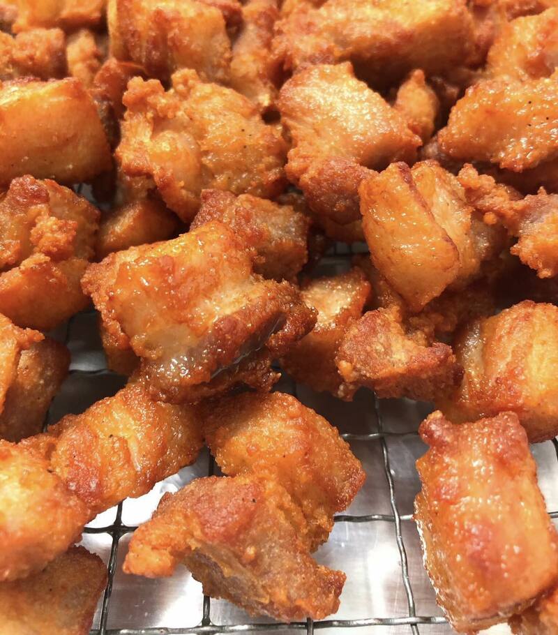 รวม 18 ร้านหมูทอด-ไก่ทอด delivery พร้อมส่งถึงบ้าน