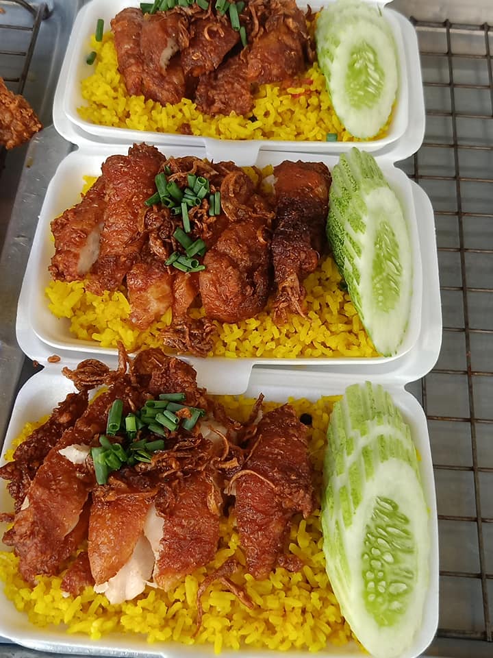 รวม 18 ร้านหมูทอด-ไก่ทอด delivery พร้อมส่งถึงบ้าน