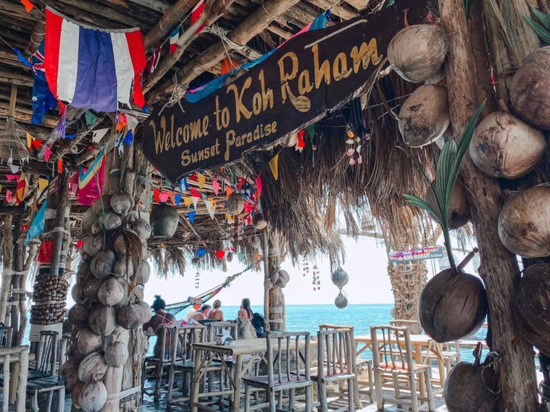 day & night, day & night cafe, day & night of surat thani, กุ้ยหลินเมืองไทย, คลองร้อยสาย, ตลาดน้ำประชารัฐบางใบไม้, ถ้ำขมิ้น, ทะเลแหวก, ทะเลแหวก สุราษฎร์ธานี, ที่เที่ยว สุราษฎร์ธานี, ที่เที่ยวสมุย, ที่เที่ยวสุราษฎร์, ที่เที่ยวสุราษฎร์ 2024, ที่เที่ยวสุราษฎร์ 2567, ที่เที่ยวสุราษฎร์ธานี 2024, ที่เที่ยวสุราษฎร์ธานี 2567, ที่เที่ยวสุราษฎร์ธานี ทะเล, ที่เที่ยวสุราษฎร์ธานี เกาะ, น้ำตกดาดฟ้า, น้ำตกหน้าเมือง, ป่าต้นน้ำบ้านน้ำราด, พระธาตุศิลางู, พระบรมธาตุไชยา, ราฮัม บีชคลับ, วัดพระธาตุศิลางู, วัดพระบรมธาตุไชยา, วัดพระบรมธาตุไชยาราชวรวิหาร, วัดพระใหญ่, วัดราชธรรมาราม, ศาลหลักเมืองสุราษฎร์ธานี, สมุย, สะพานแขวนเขาพัง, สะพานแขวนเขาเทพพิทักษ์, สุราษฎร์, สุราษฎร์ธานี 2023, หมู่เกาะอ่างทอง, หาดเฉวง, อ่างน้ำผุด, อ่างน้ำผุด บางสวรรค์, อุทยานธรรมเขานาในหลวง, อุทยานแห่งชาติหมู่เกาะอ่างทอง, อุทยานแห่งชาติใต้ร่มเย็น, อุโมงค์ต้นจาก คลองร้อยสาย, เกาะนางยวน, เกาะพะงัน, เกาะมัดสุ่ม, เกาะราฮัม, เกาะวัวตาหลับ, เกาะสมุย, เกาะหมู, เกาะหมู สมุย, เกาะเต่า, เกาะแตน, เกาะแม่เกาะ, เขารูปหัวใจ, เขื่อนรัชชประภา, เขื่อนเชี่ยวหลาน, เจดีย์ลอมฟ้าพุทธศิลาวดี, เที่ยวสุราษฎร์, เที่ยวสุราษฎร์ธานี, เนินทรายเหมืองแกะ, top 20+ ที่เที่ยว สุราษฎร์ธานี [กรกฎาคม 2024] ปาร์ตี้ฟูลมูนสุดเลิศ ทะเลใส แหล่งดำน้ำดูปะการังสวย