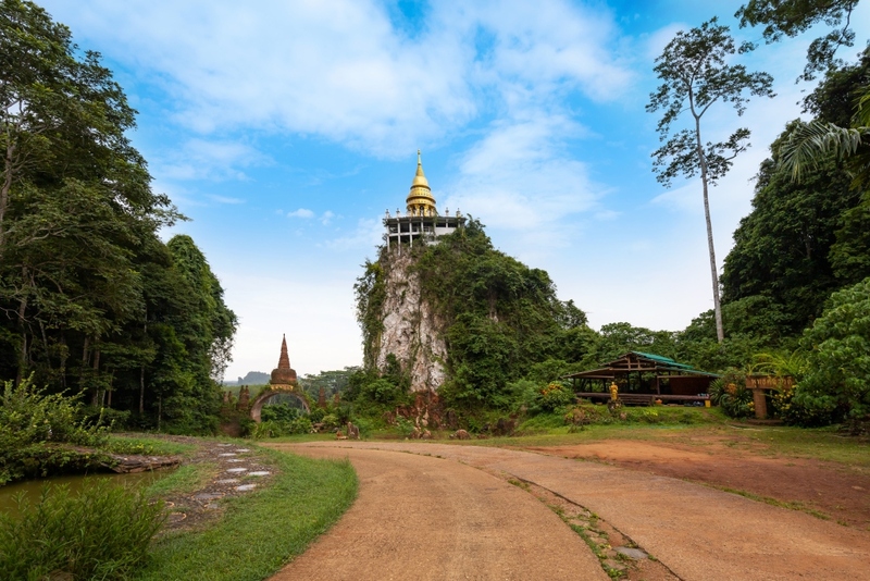 day & night, day & night cafe, day & night of surat thani, กุ้ยหลินเมืองไทย, คลองร้อยสาย, ตลาดน้ำประชารัฐบางใบไม้, ถ้ำขมิ้น, ทะเลแหวก, ทะเลแหวก สุราษฎร์ธานี, ที่เที่ยว สุราษฎร์ธานี, ที่เที่ยวสมุย, ที่เที่ยวสุราษฎร์, ที่เที่ยวสุราษฎร์ 2024, ที่เที่ยวสุราษฎร์ 2567, ที่เที่ยวสุราษฎร์ธานี 2024, ที่เที่ยวสุราษฎร์ธานี 2567, ที่เที่ยวสุราษฎร์ธานี ทะเล, ที่เที่ยวสุราษฎร์ธานี เกาะ, น้ำตกดาดฟ้า, น้ำตกหน้าเมือง, ป่าต้นน้ำบ้านน้ำราด, พระธาตุศิลางู, พระบรมธาตุไชยา, ราฮัม บีชคลับ, วัดพระธาตุศิลางู, วัดพระบรมธาตุไชยา, วัดพระบรมธาตุไชยาราชวรวิหาร, วัดพระใหญ่, วัดราชธรรมาราม, ศาลหลักเมืองสุราษฎร์ธานี, สมุย, สะพานแขวนเขาพัง, สะพานแขวนเขาเทพพิทักษ์, สุราษฎร์, สุราษฎร์ธานี 2023, หมู่เกาะอ่างทอง, หาดเฉวง, อ่างน้ำผุด, อ่างน้ำผุด บางสวรรค์, อุทยานธรรมเขานาในหลวง, อุทยานแห่งชาติหมู่เกาะอ่างทอง, อุทยานแห่งชาติใต้ร่มเย็น, อุโมงค์ต้นจาก คลองร้อยสาย, เกาะนางยวน, เกาะพะงัน, เกาะมัดสุ่ม, เกาะราฮัม, เกาะวัวตาหลับ, เกาะสมุย, เกาะหมู, เกาะหมู สมุย, เกาะเต่า, เกาะแตน, เกาะแม่เกาะ, เขารูปหัวใจ, เขื่อนรัชชประภา, เขื่อนเชี่ยวหลาน, เจดีย์ลอมฟ้าพุทธศิลาวดี, เที่ยวสุราษฎร์, เที่ยวสุราษฎร์ธานี, เนินทรายเหมืองแกะ, top 20+ ที่เที่ยว สุราษฎร์ธานี [กรกฎาคม 2024] ปาร์ตี้ฟูลมูนสุดเลิศ ทะเลใส แหล่งดำน้ำดูปะการังสวย